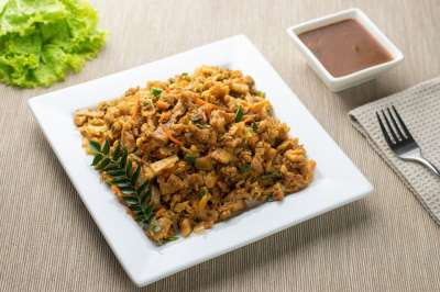 科图 盘子 食物 斯里兰卡 美食 传统的 一顿饭 油炸 罗蒂