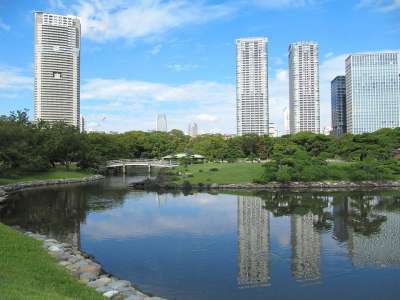 东京 日本 摩天大楼 建筑物 结构 天空 云 城市 河 水路