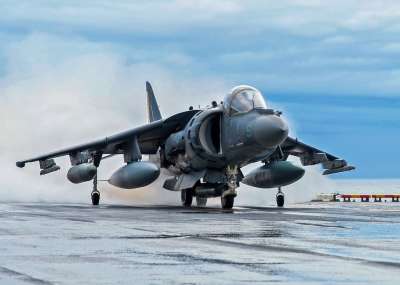 Av-8B鹞 喷射 飞机 战斗机 降落 航母 船 美国 海军