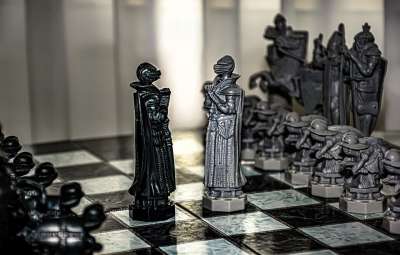 棋 战略 游戏 国际象棋游戏 棋盘 女王 在现场 对抗