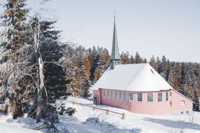 教堂 山 糖果 黑森林 冬季景观 建造 下雪的 雪 冬天 宗教