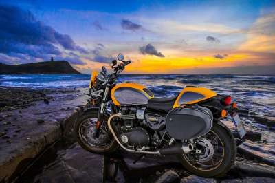 摩托车 运输 咖啡馆赛车手 900Cc 旅行 日落 海洋