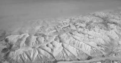 山 范围 雪 顶峰 冬天 俄罗斯 看法 冰川 高山 灰色的山脉