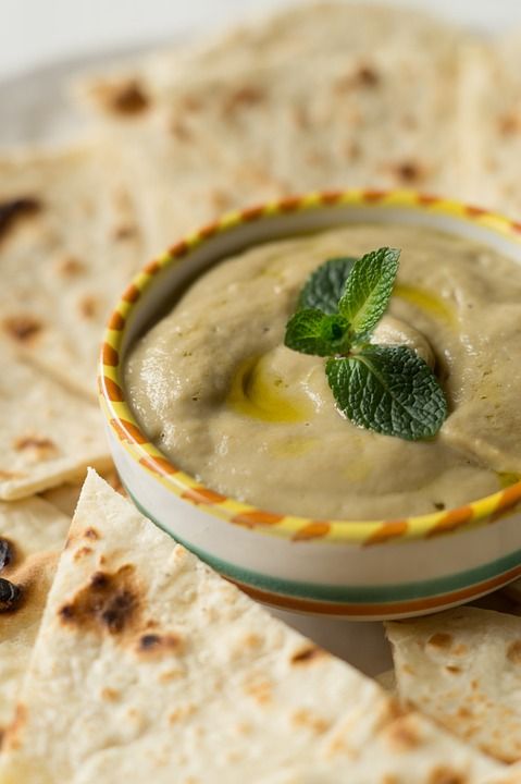 斗争和劳动力 Babaganoush 地中海酱 薄荷 茄酱
