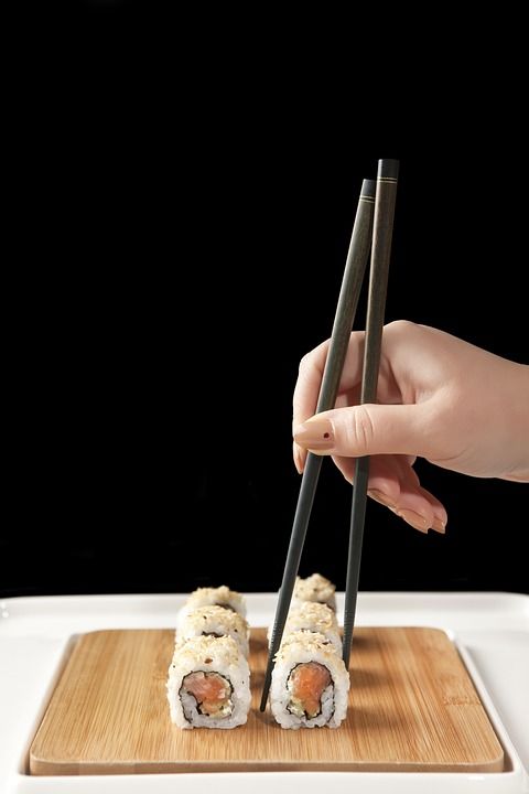 寿司 鱼 卷 白饭 一顿饭 日本人 餐厅 食物 健康 亚洲人
