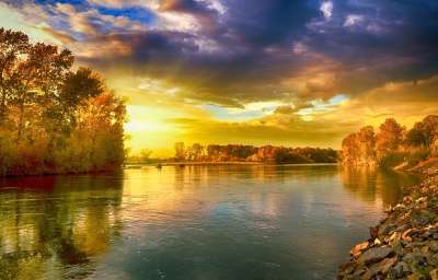 景观 湖 太阳 天空 自然 水 反射 户外的 风景