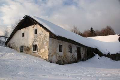 桑德尔 奥地利 冬天 雪 冰 天空 云 建造 房子 家 老的