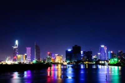 景观 城市 夜晚 结构 旅行 水 城市景观 建造 地标 天际线