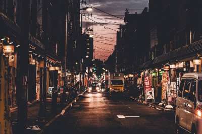结构 建造 基础设施 黑暗的 夜晚 灯 车 卡车 市场 旅行