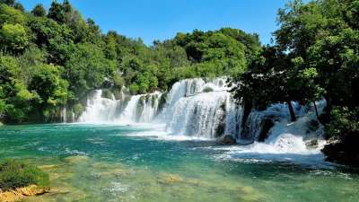 克尔卡 瀑布 克罗地亚 自然 公园 河 旅行 水 景观 森林