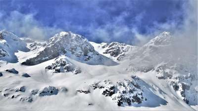 白色的 雪 山 高度 阿尔卑斯山 峰 闪耀 更多 景观 看