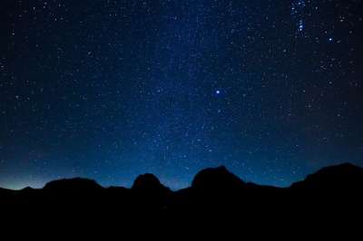 星空 星星 山 长期接触 傍晚的天空 瑞士 Gurnigel 夜空