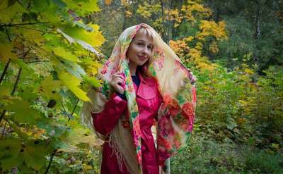 女人 模型 姿势 披肩 风格 时尚 摆姿势 年轻女子 女孩