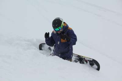滑雪 滑雪板 雪 冬天 山 自然 寒冷的 体育 下雪的 冰霜