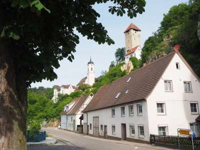 正确的石头 村庄 施瓦本白酒 当地社区 Alb Donau 圈子