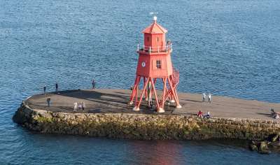 牛群的沙坝 灯塔 泰恩 英国 地标 水 海洋 旅游