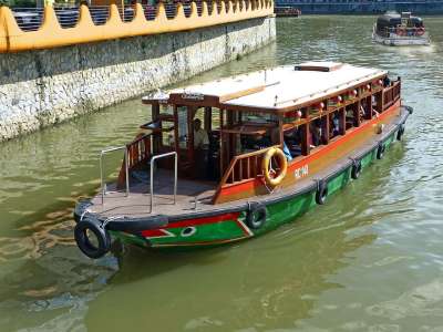 新加坡 新加坡地标 新加坡河 旅游 旅行 小船 运输 玻璃 玻璃