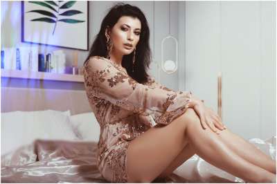 女士 美丽 时尚 姿势 模型 女性 女孩 肖像 化妆品