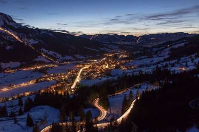 蓝色小时 夜拍 冬天 山 坏了很长时间 Ostrachtal 阿尔高