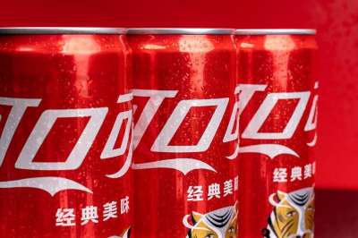 能够 饮料 可口可乐 可乐 经典的 反光 老虎 气泡 广告