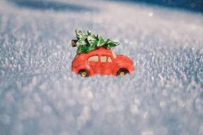圣诞节 汽车 冬天 雪 装饰 圣诞树 降雪 圣诞主题
