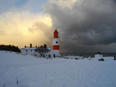 苏特 灯塔 雪 风景秀丽的 风暴 冬天 海 海岸 南盾 惠特本
