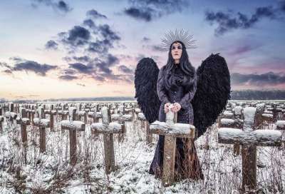 天使 墓地 雪 冬天 女士 翅膀 大天使 撒但 魔鬼 叉 坟