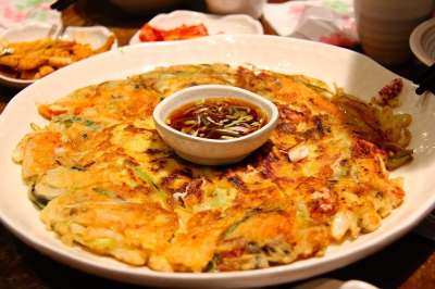 美味的 韩国人 食物 泡菜 饼子 晚餐 热的 辛辣的 辣椒