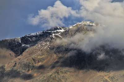 阿尔卑斯山 高的 天空 云 山 岩 安静 心灵的平静 石头
