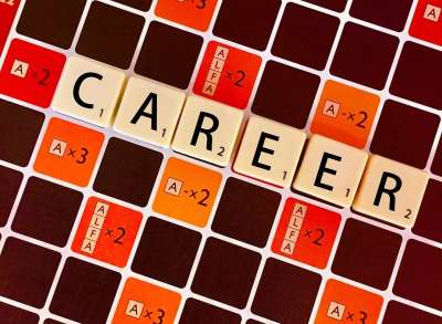 Scrable 成功 职业生涯 上升 崛起 挺身而出 简历 发展
