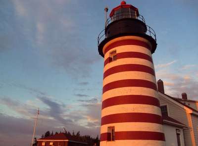 缅因州 西部Quoddy 灯塔 地标 历史的 天空 云 建造
