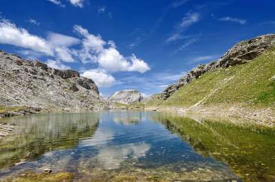 自然 景观 山 山世界 湖 高山湖泊 高山