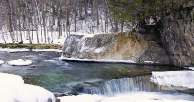 沃伦下降 水池 水 有天赋的人 冬天 自然 池水 旅行 雪 冰