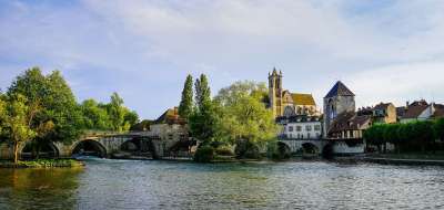 Moret Sur景 河 风景秀丽的 景观 镇 法国