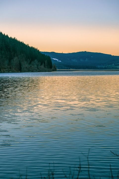 景观 湖 Schluchsee 山 Feldberg 黑森林 日落