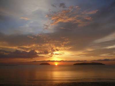 日落 婆罗洲 水 海滩 夏天 海洋 云 太阳 亚洲 黄昏