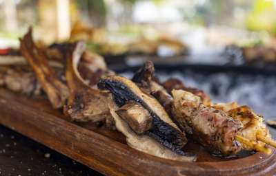 羊排 羊肉 蘑菇 肉 烤肉串 地中海 烹饪 多汁的 煮熟的