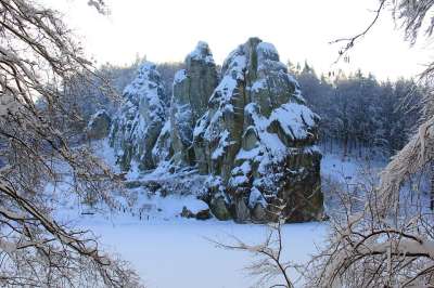 Externsteine 岩石 条顿堡森林 神秘 石头 冬天 雪
