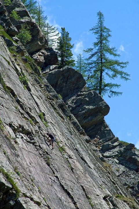 攀登 登山者 岩壁 冒险 山 登山 爬 体育 垂直的 自然