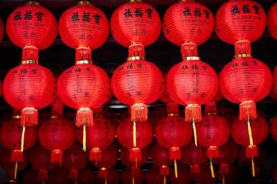 中国人 红色 灯 纸 装饰风格 摄影 明亮的 光 枝形吊灯