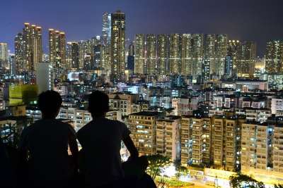 城市的 月亮 城市 天际线 景观 城市景观 月光 在晚上的城市