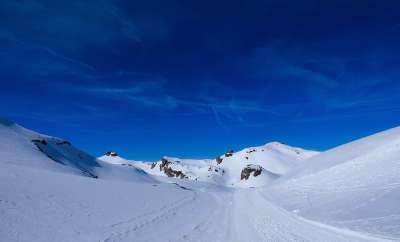 冰川 雪 景观 山 冬天 天空 白色的 蓝色的 阿尔卑斯山
