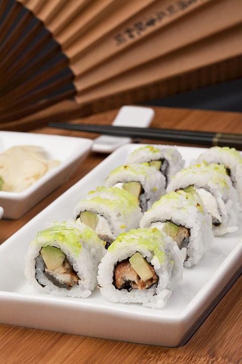 寿司 鱼 卷 白饭 一顿饭 日本人 餐厅 食物 健康 亚洲人
