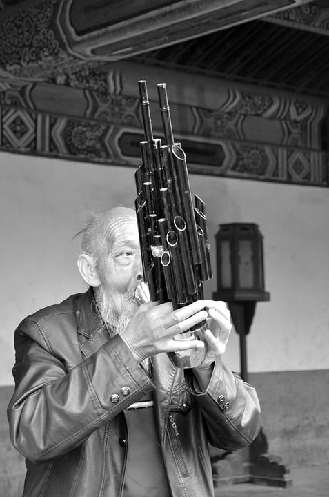 那位老人 爷爷 老的 男人 褶皱 人 思考 特点 人们 中国