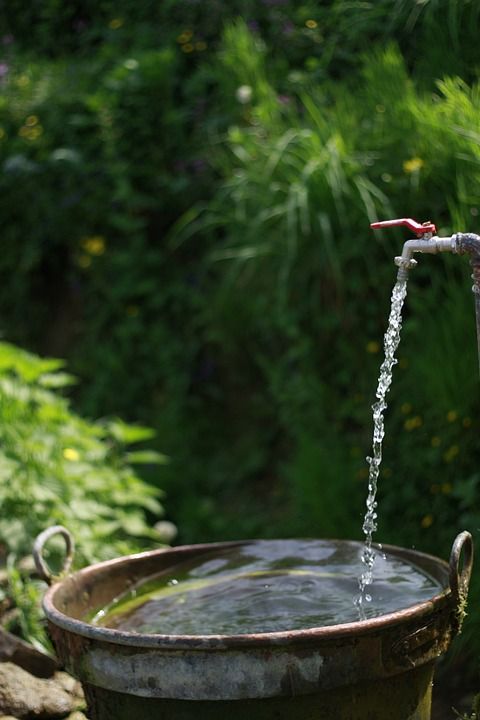管道 水 工业的 建造 金属 泄漏 水管 力量 家 浪费