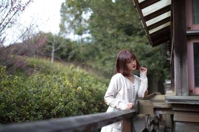 女孩 肖像 女性 目睹 树木 建造
