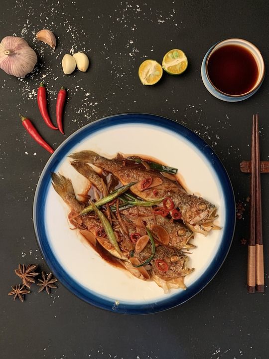 鱼 盘子 食物 熟食 海鲜 可口的 亚洲美食 食物摄影 平躺