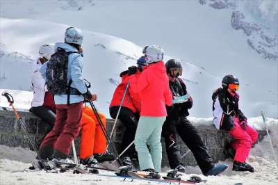滑雪 阿尔卑斯山 采尔马特 雪 冬季 冰 冷 体育 积极的