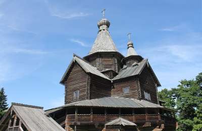 木结构建筑 大诺夫哥罗德 教堂 老人 木结构 俄罗斯 历史建筑