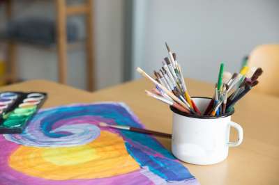 学校 作画 艺术 彩色的铅笔 画 纸 有色 多彩多姿的 钢笔
